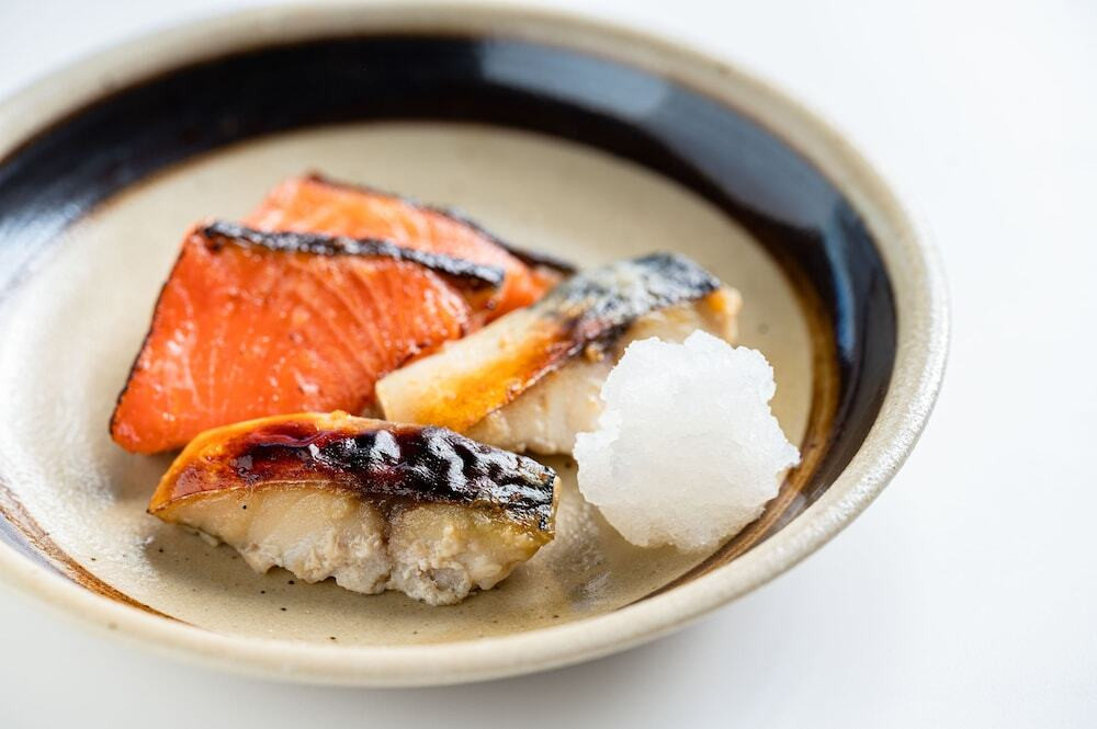 朝食