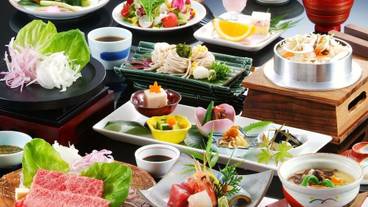 食事・飲み物 / 1