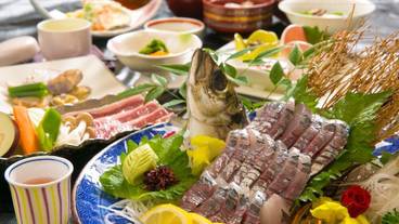 食事・飲み物 / 1