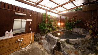 温泉岩風呂付き建て離れ: 和室二間以上 [さくら荘] 禁煙