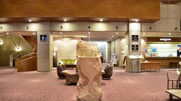 ロビーラウンジ / 9