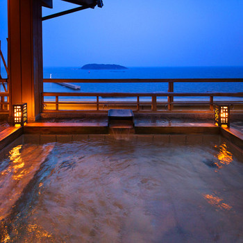 １. 渚のリゾート　竜宮ホテル4086491