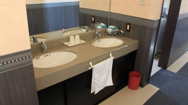 施設内の設備 / 10