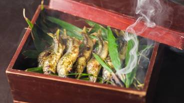 食事・飲み物 / 3