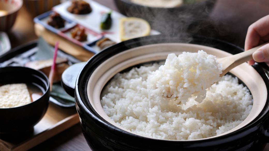 土鍋で炊かれたご飯 / 4