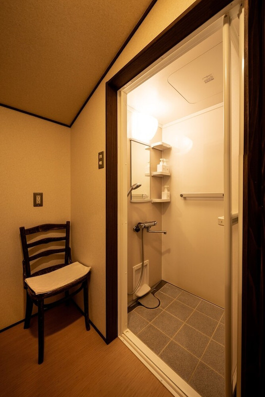 バスルームのシャワー