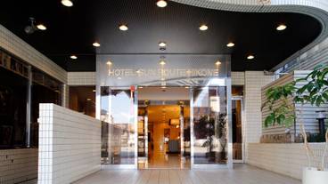 施設の入り口 / 12