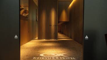 施設の入り口 / 14