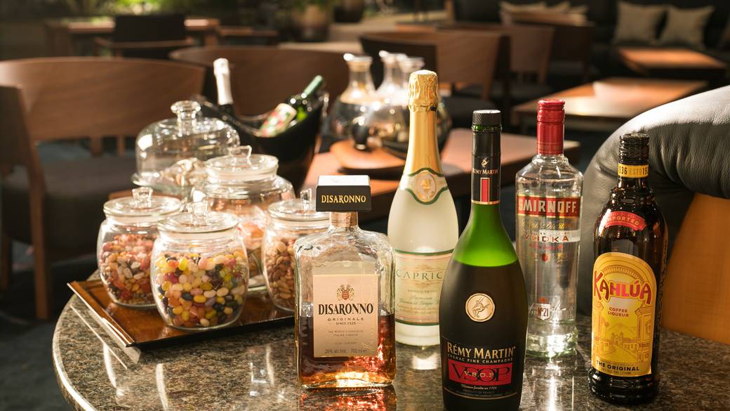 ラウンジ フリードリンク / 3