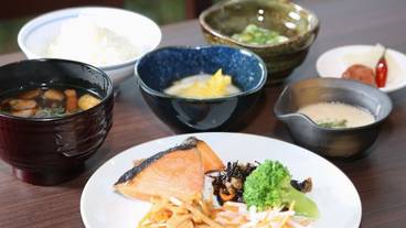 食事・飲み物 / 22