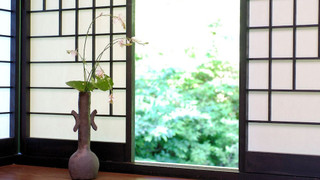 温泉掛流し露天風呂 囲まれた緑と夜空を望む 68平米 (月朧) 禁煙