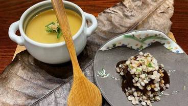 宿の会席料理一例② / 1