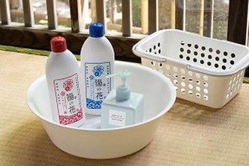 お風呂セットを持って、レトロな町の温泉公衆浴場へ♪3391274