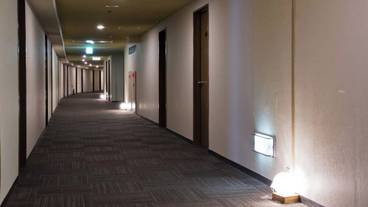 廊下 / 18