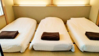 ファミリー ルーム ( B )