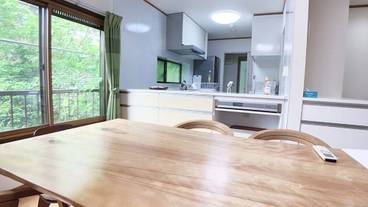 客室内のダイニングエリア / 17