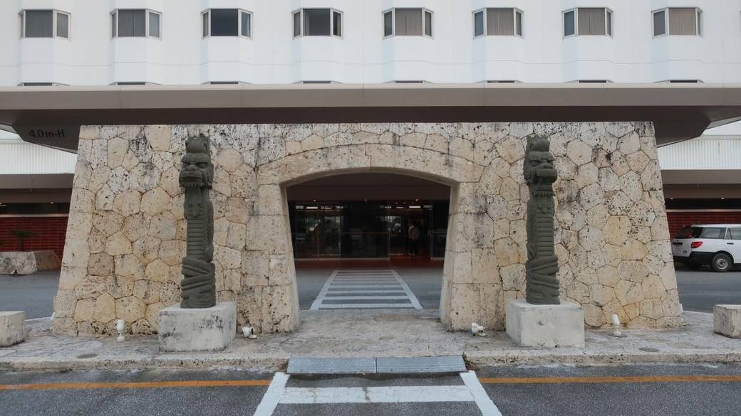 ホテルエントランス / 5