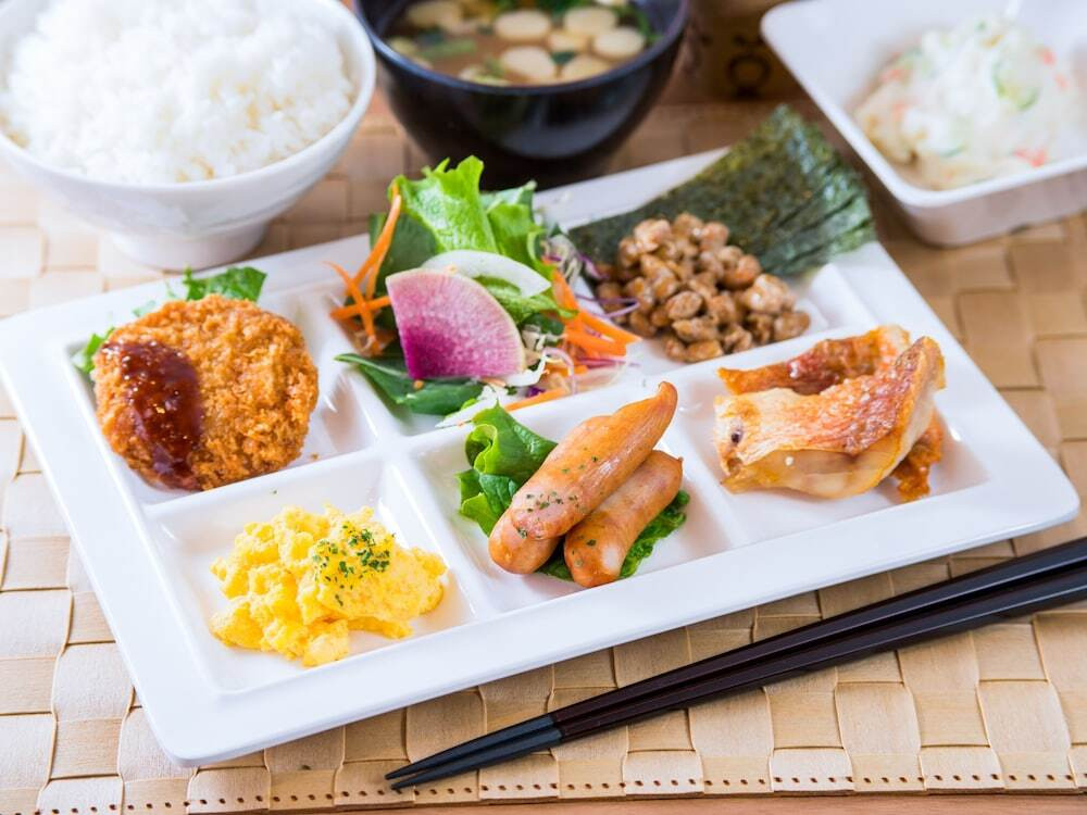 朝食ビュッフェ