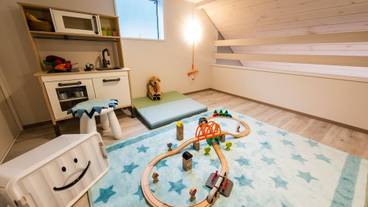 子供用の遊び場 - 屋内 / 4