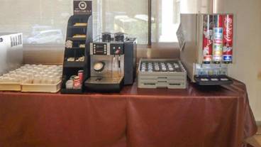 食事・飲み物 / 1