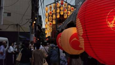 施設の正面 / 12