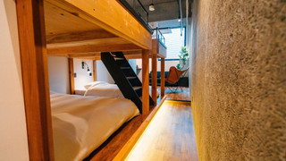 デラックスルーム ダブルベット2台 & シングルベット2台 禁煙