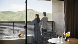 綾館 温泉露天風呂付プレミアルーム テラス付(大人2-4名用) 禁煙