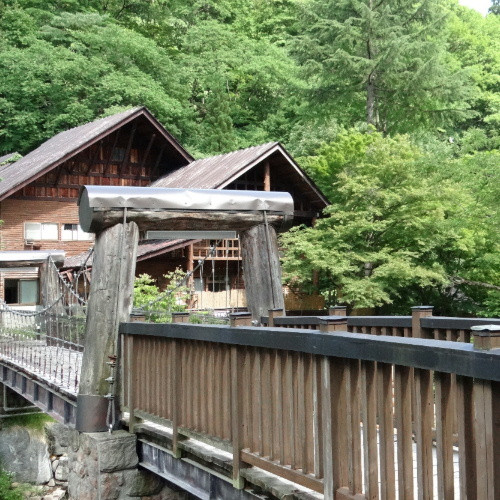 大露天風呂への橋①