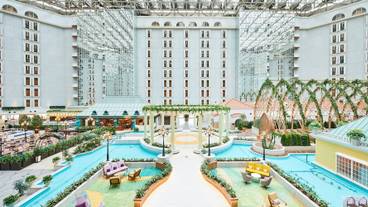 アトリウムロビー / 1