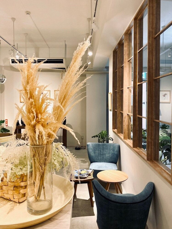 ロビーラウンジ