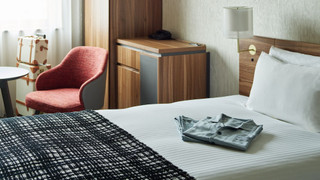 スタンダードダブル (テーブル) (禁煙)