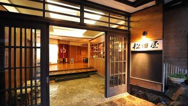 施設の入り口 / 23