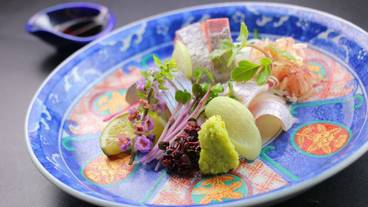 食事・飲み物 / 7