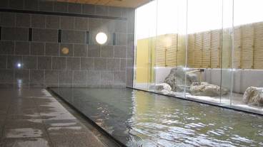 屋内スパ浴槽 / 1