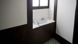 トラディショナル ダブルルーム セミダブルベッド 1 台 (For 1 people,Check in time 4pm-10pm)