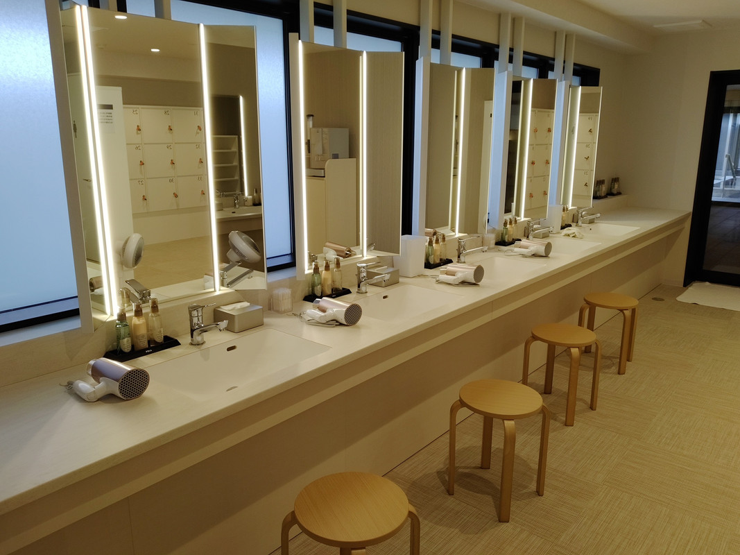 パウダーコーナー