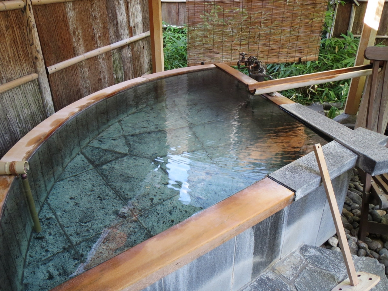 お庭を望む客室風呂と、山形グルメが充実した宿3514771