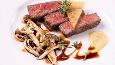 食事・飲み物 / 3