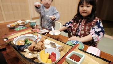 食事・飲み物 / 1