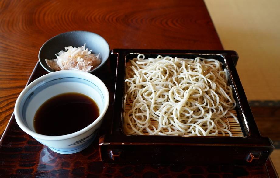 熱海の人気蕎麦店
「多賀」でランチ / 1