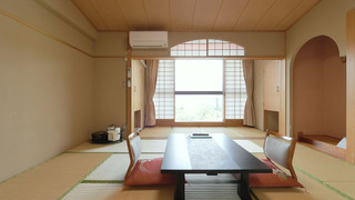 河口湖ビュー禁煙 和室8～10畳 ＋ 広縁