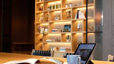 ラウンジ⑤ / 11