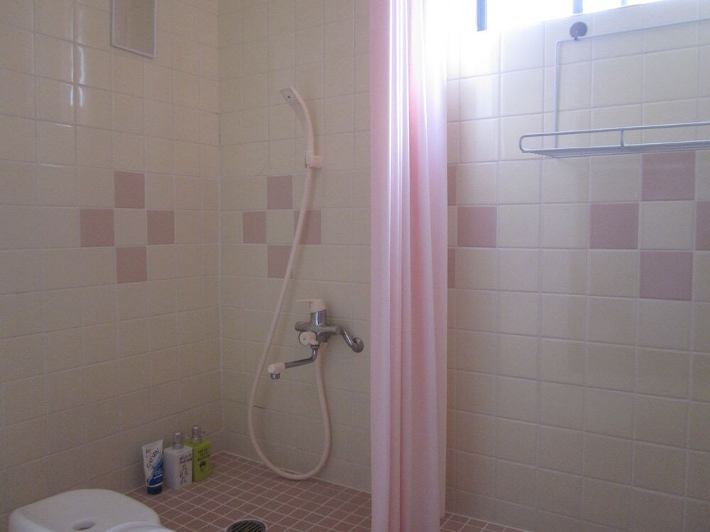 バスルームのシャワー