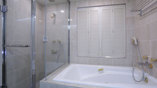 4 人部屋 喫煙可