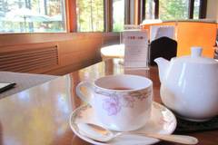 ロビーラウンジ アゼリア