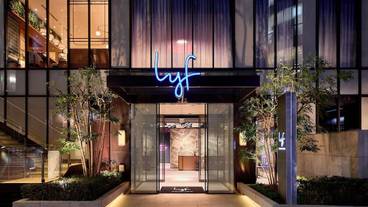 施設の入り口 / 15