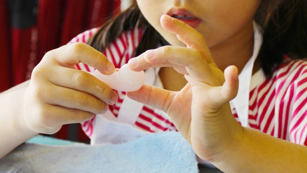 勾玉作りイメージ / 1