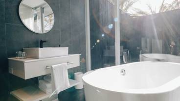 POOL SUITE／独立バスルーム / 11