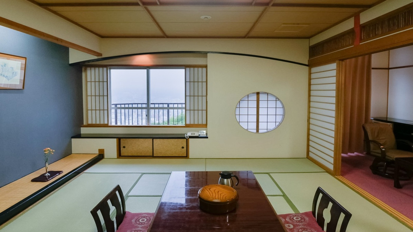 夏休みは子供向けのイベント満載！世界新三大夜景を望めるお宿3751435