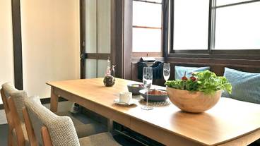 客室内のダイニングエリア / 13